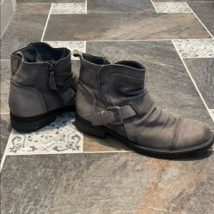 Earth Jericho Boot size 12B